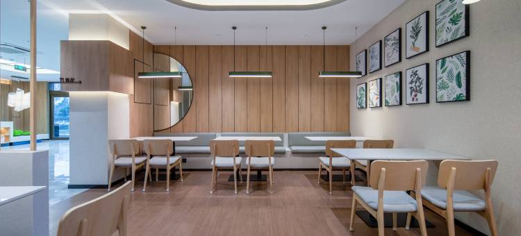 品睿酒店(青岛黄岛区世博城店)图片