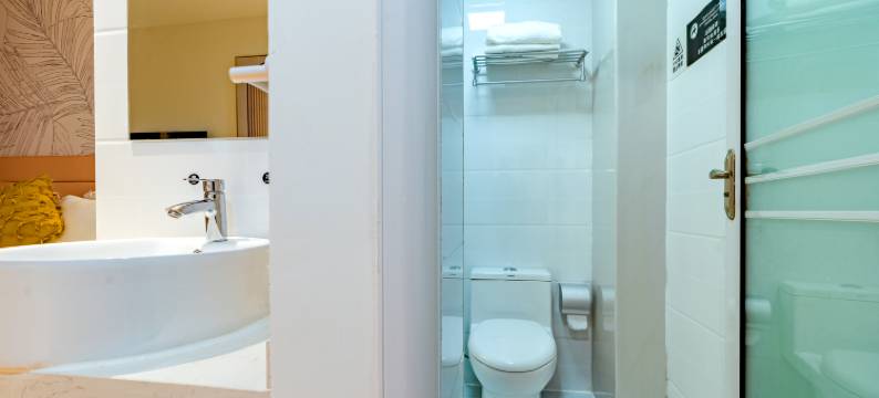 方棠酒店(新郑西亚斯国际学院店)图片