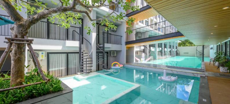 普吉岛之旅酒店(Tour De Phuket Hotel)图片