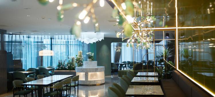 信阳圣达酒店(火车站店)图片