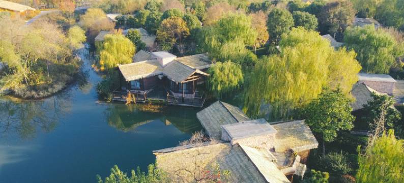 扬州凤凰岛逸扬温泉度假村落图片