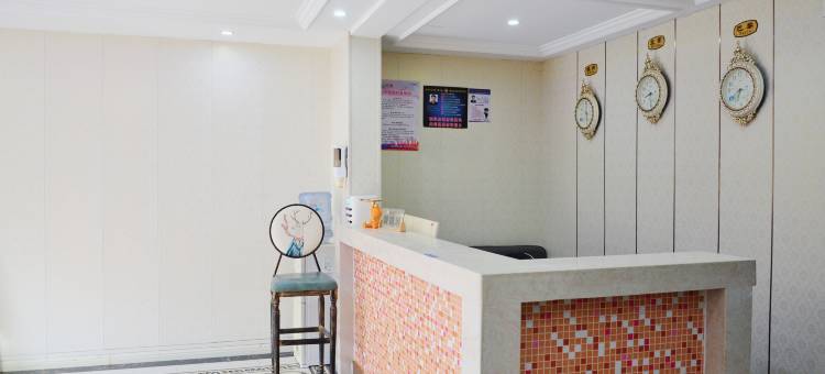 美墅客栈(武汉设计工程学院店)图片