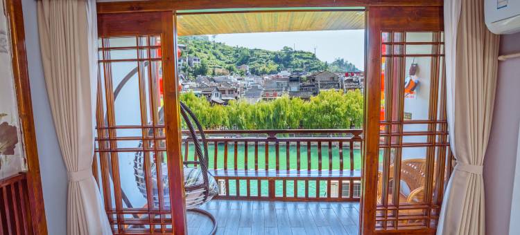 水上民居(镇远古城新大桥店)图片