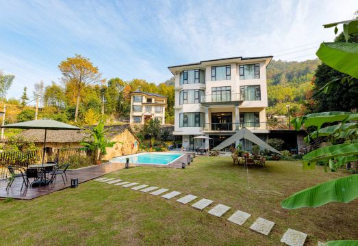 Tonglu Lijia No. 22 Swimming Pool Boutique Homestay (OMG Heartbeat Paradise) Hotel Overview