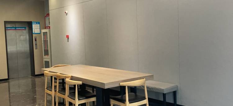 格林豪泰合肥中铁四局市三院地铁站智选酒店图片