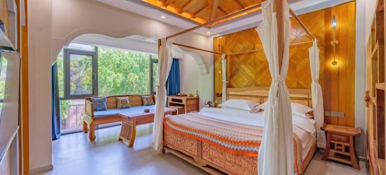 西双版纳三和居望江客栈图片