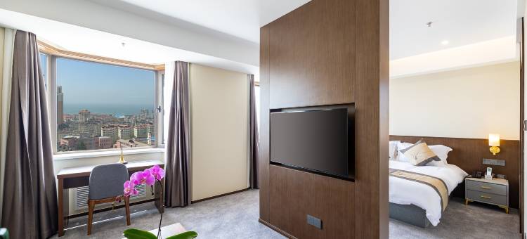 神龙大厦Hotel(青岛火车站团岛地铁站店)图片