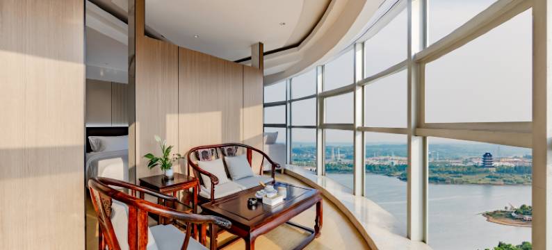 宣城半·岛｜peninsula高空夜景轻奢酒店(宛陵湖景区万达广场店)图片