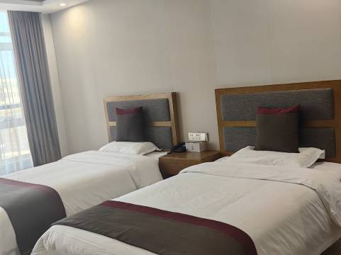 察右中旗景普岳庭酒店