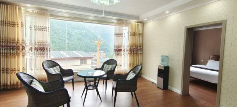 康定米吉卓朵民宿图片