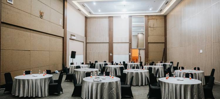 巴苏鲁安登高高级酒店(Ascent Premiere Pasuruan)图片