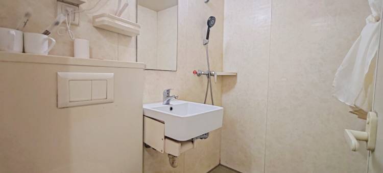 贝壳酒店(青岛啤酒街台东地铁站店)图片