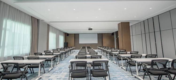 银川兰傒谷商务广场智选假日酒店图片