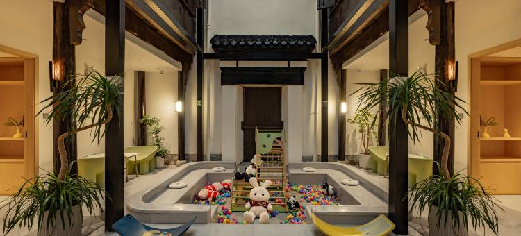 果然好奇丨中式回廊设计丨Curious Life轻奢美宿(南浔古镇景区店)图片