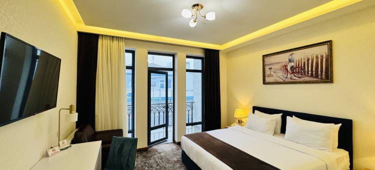 格拉纳特米尔酒店(Garnet Mir Hotel)图片