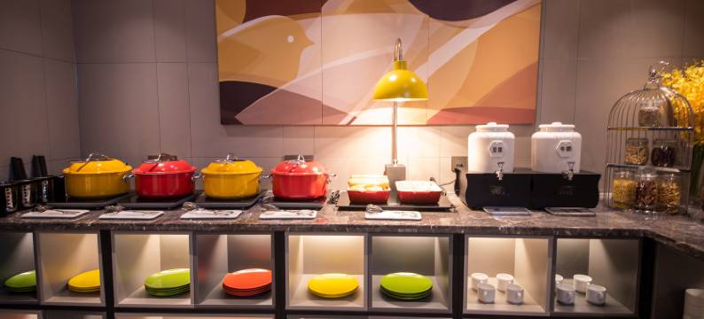 如家商旅酒店(乌鲁木齐新北园春市场农业大学店)图片