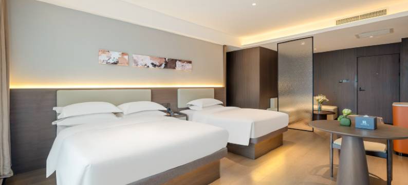 H水晶酒店(西安太奥广场光化门地铁站店)图片