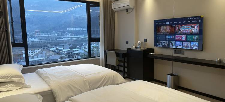 漾濞见山酒店图片