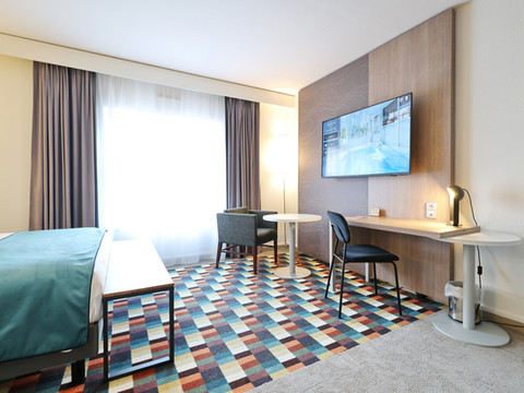 格勒诺布尔中心阿尔卑斯之门美居酒店