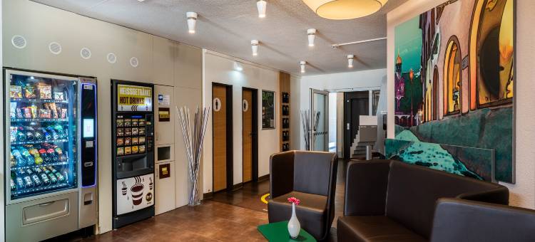 弗赖堡诺德早餐加住宿酒店(B&B HOTEL Freiburg-Nord)图片