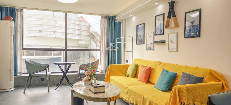 肇庆一言酒店公寓(七星岩东门广场景区店)图片