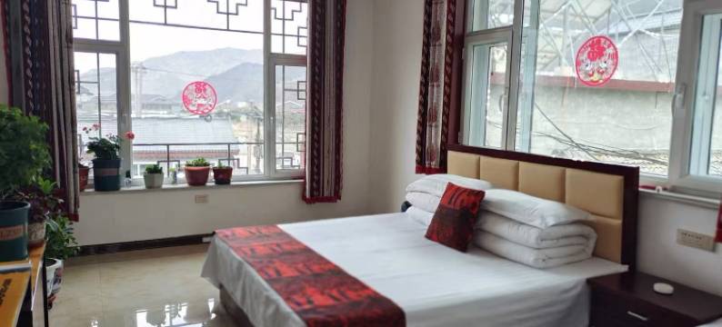 五台山聚朋友酒家图片