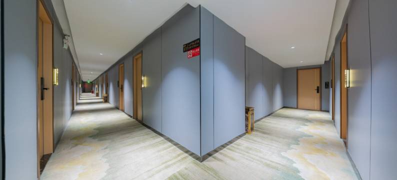 柏曼鑫国际·Hotel(潮州财富中心店)图片