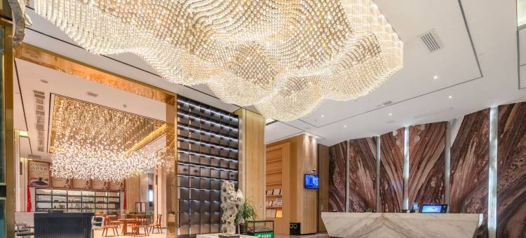 世纪大酒店(遵义务川世纪新城民族体育馆店)图片