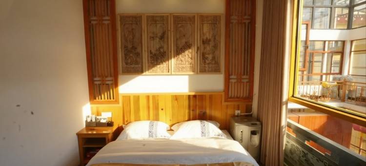 香格里拉诚心供氧别院(独克宗古城大佛寺转经筒店)图片