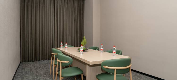 白玉兰酒店(西咸新区秦汉新城地铁站店)图片