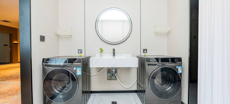 左岸酒店(汉口城市广场兴业路地铁站店)图片