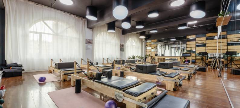 夏威夷大酒店(扶余站店)图片