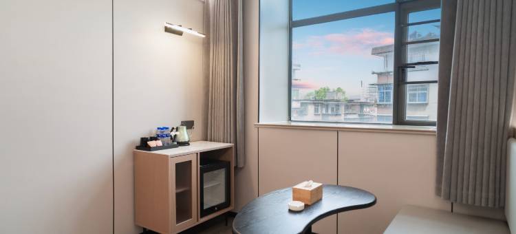 凡客居酒店(龙岩中山路非遗主题街店)图片