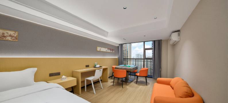 MOLLY·轻居酒店(弹子石老街国际社区店)图片