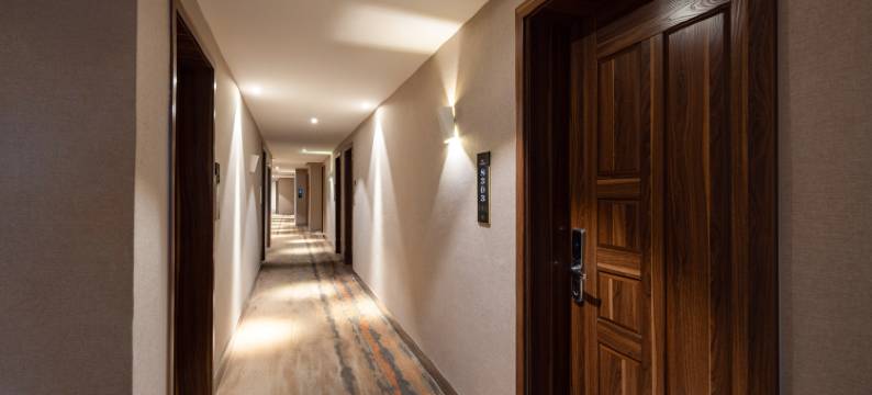 尖峰·柚电竞酒店(抚州贸易广场店)图片