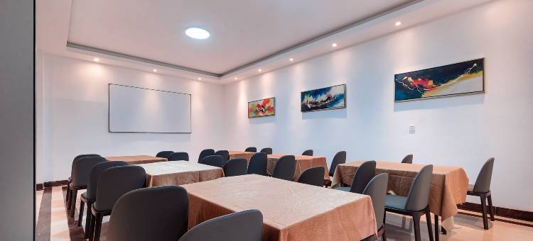 里程酒店(玉林金城中心第一人民医院店)图片