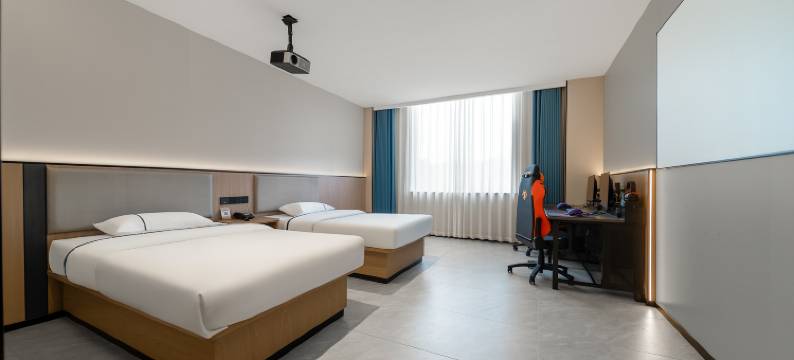 竞界云居电竞酒店(鄂州南浦路店)图片