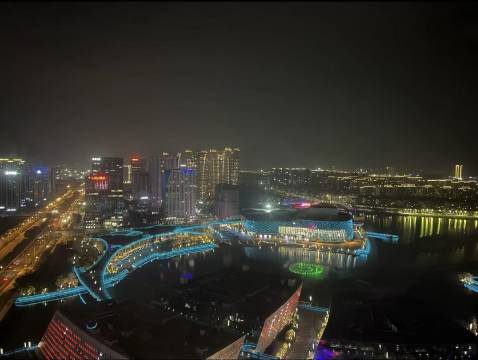 美娱·星峰电竞酒店(慈溪市政府银泰百货店)图片