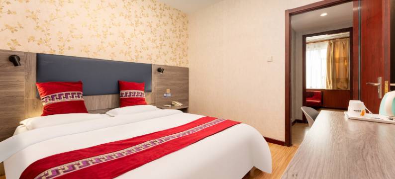 莹洁精选酒店(淄博铝城购物中心山东铝业职业学院店)图片