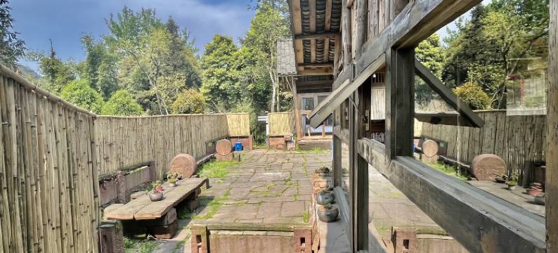 后盐古村落·那屋民宿图片