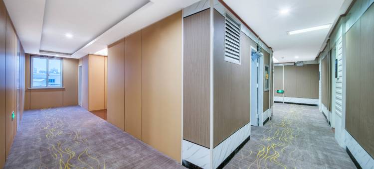 回禾燕晶酒店(台州黄岩中学黄长路店)图片