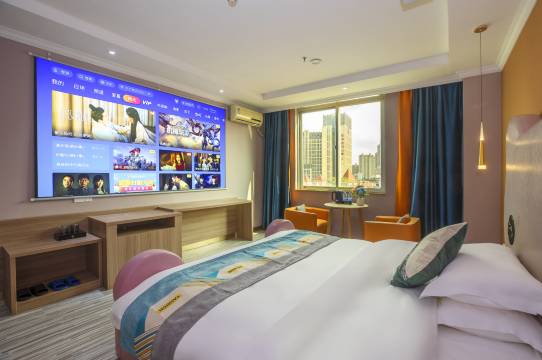 A家轻奢酒店(泉州洛江店)