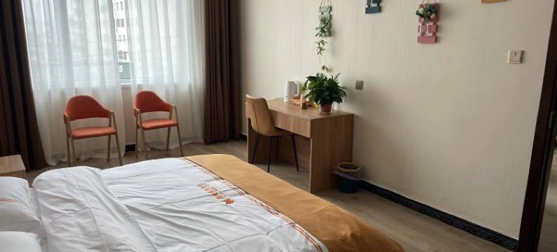 雅缦假日宾馆图片