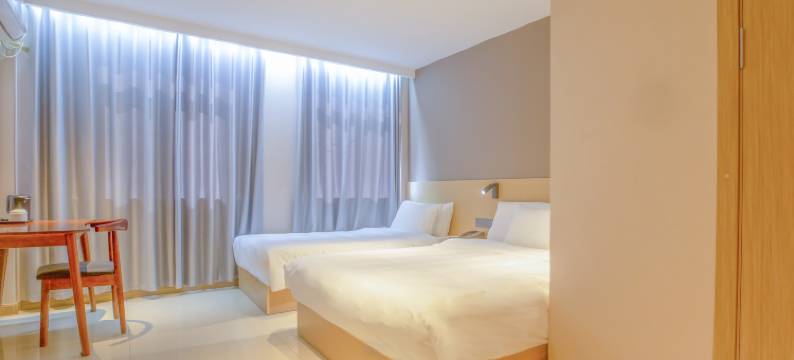 如家华驿精选酒店(烟台招远府前广场店)图片