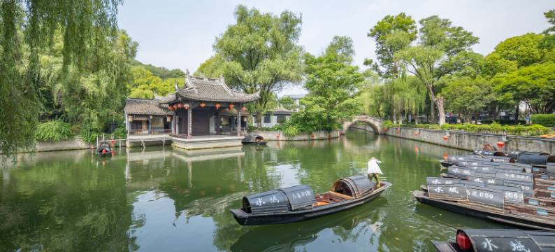 花筑·印岩寓庐·百年老台门·越医河景美宿(仓桥直街鲁迅故里店)图片