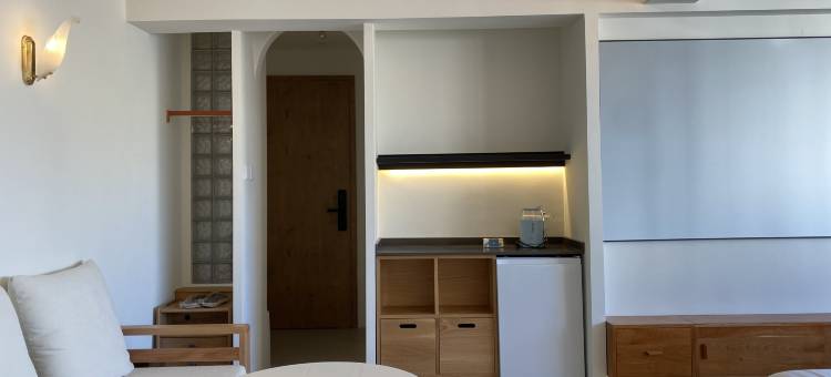 白石酒店(金海滩店)图片