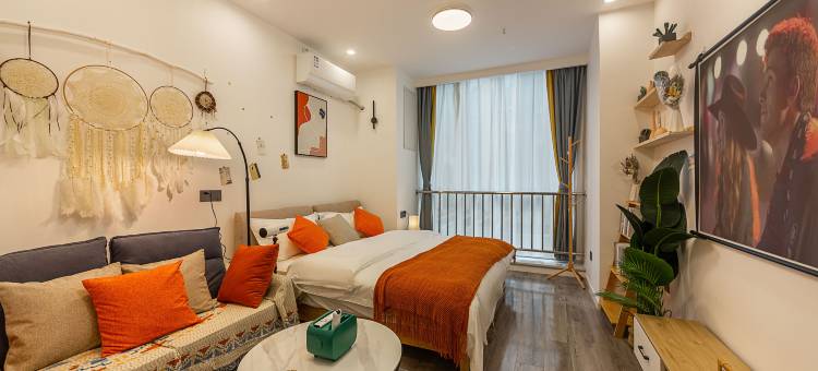 栖牛XN巨幕影院自助民宿(建设路店)图片