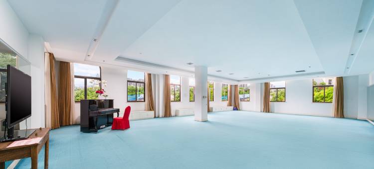 优年生活公寓(南宁江湾路灵龟山公园店)图片