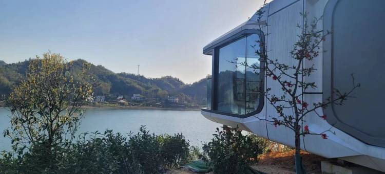蔚蓝海岸度假山庄图片
