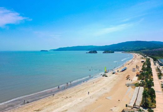 伴山海·怡贝湾酒店（基湖沙滩店）